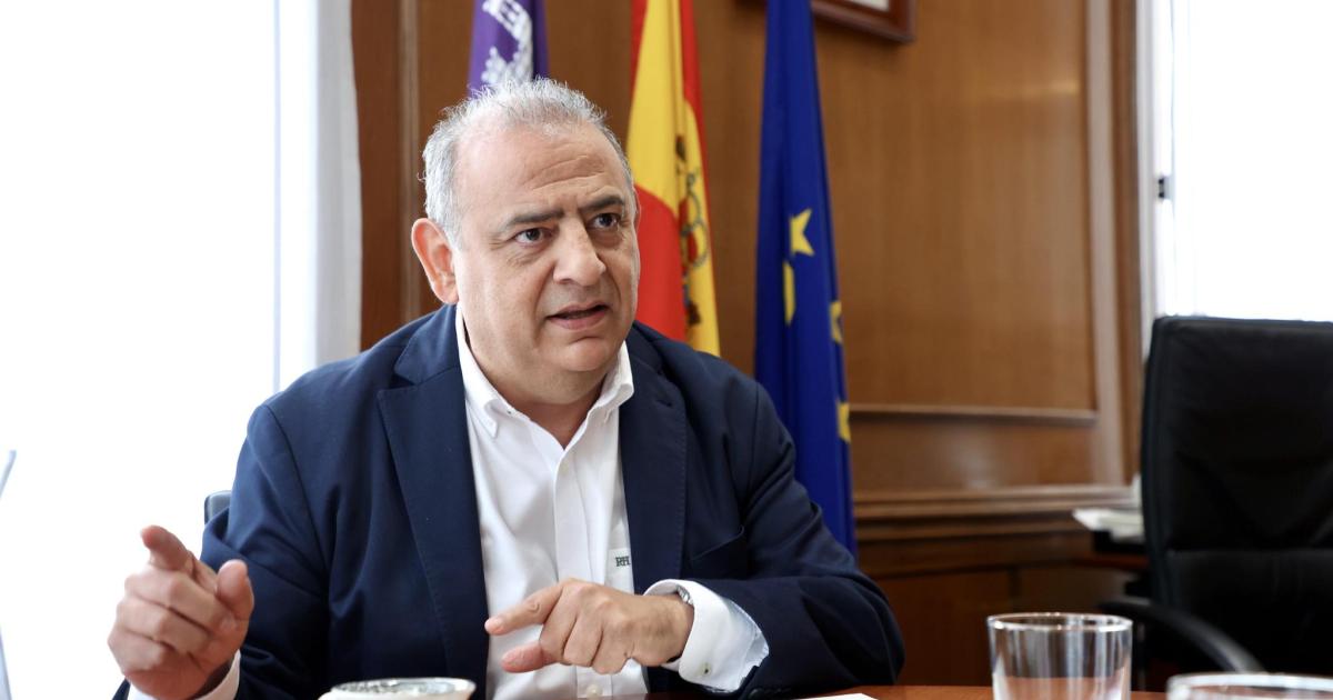 Alfonso Rodríguez: «La base de Son Sant Joan puede ser idónea para un almacén o polvorín»