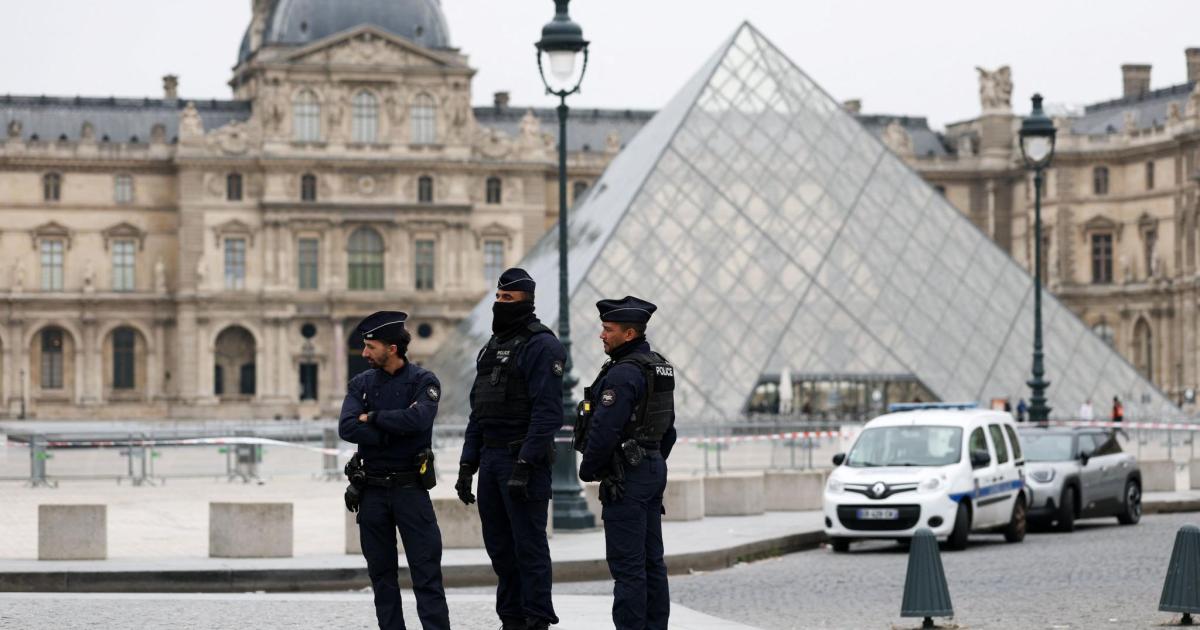 Así fue el robo de película en el Louvre: cuatro ladrones profesionales y en sólo siete minutos, pero con fallos