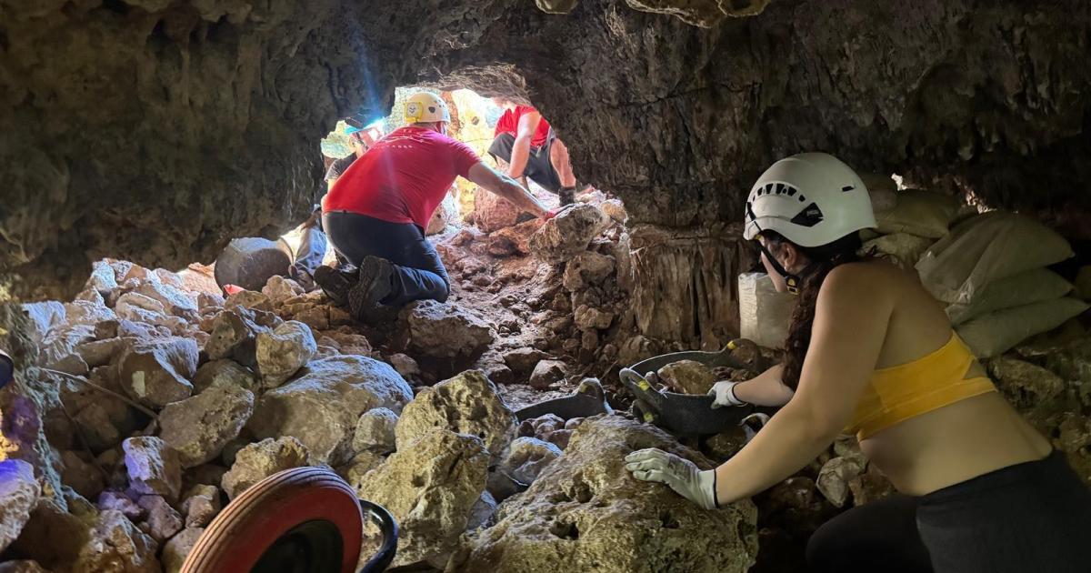 La Cova del Talaiot de na Pol de Sant Llorenç destapa su interior