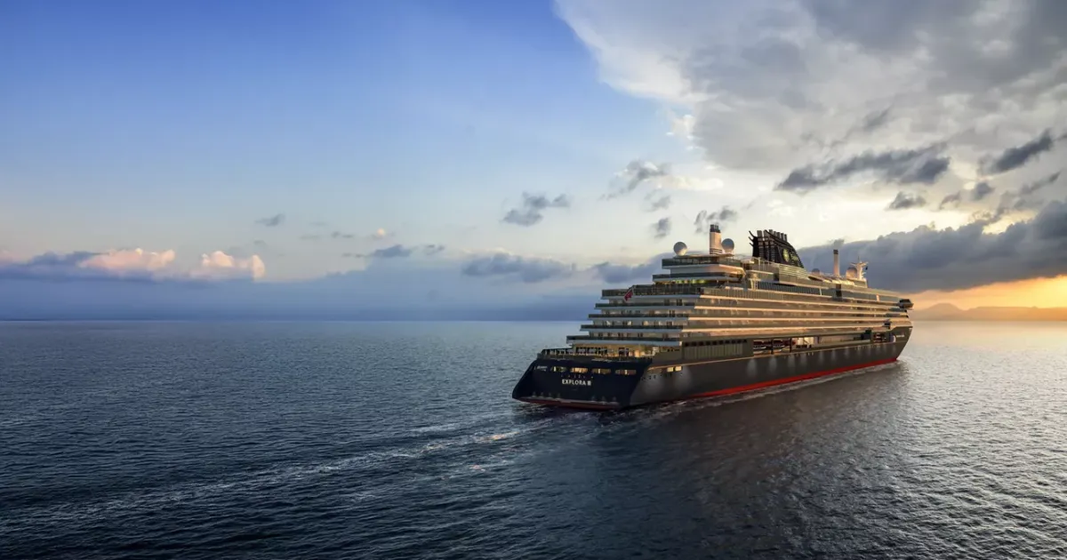 Lujo frente a las costas de Mallorca: así es el Explora II, uno de los cruceros más espectaculares del mundo