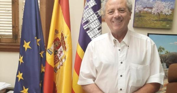 La Policía Local de Petra amonestará a los dos regidores que participaron en un pleno telemático mientras conducían