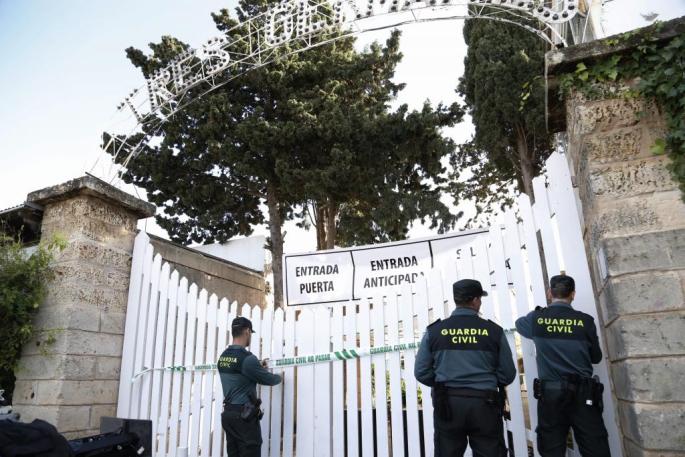 La Guardia Civil precinta Ses Tres Germanes