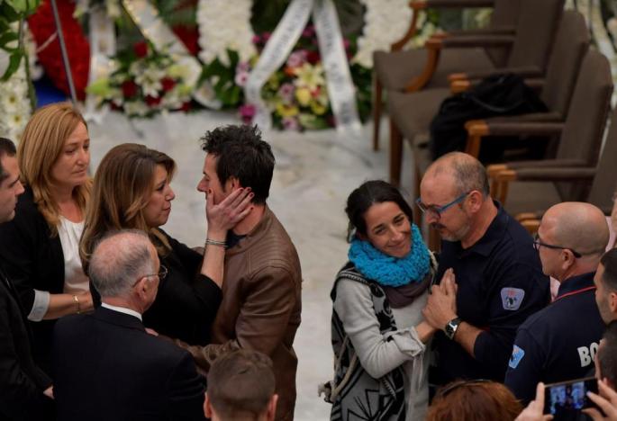 SUSANA DÍAZ VISITA CAPILLA ARDIENTE GABRIEL CRUZ