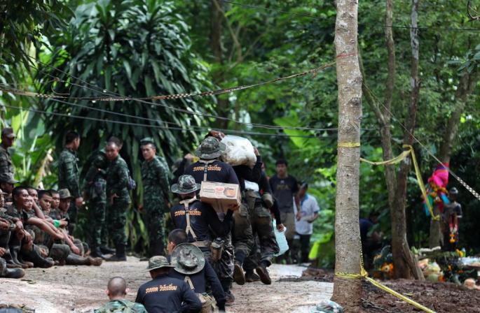 El descenso de las inundaciones da esperanza al rescate de los niños atrapados en Tailandia