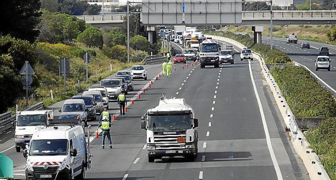 Más de 1.500 vehículos controlados en la 'Operación Jaula'
