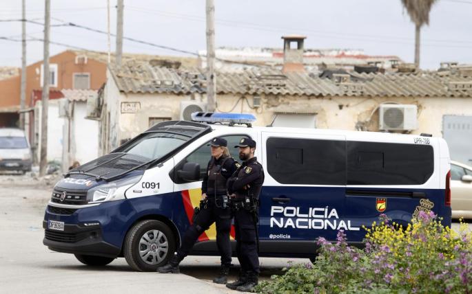 Control policial ubicado a la entrada del poblado de Son Banya.