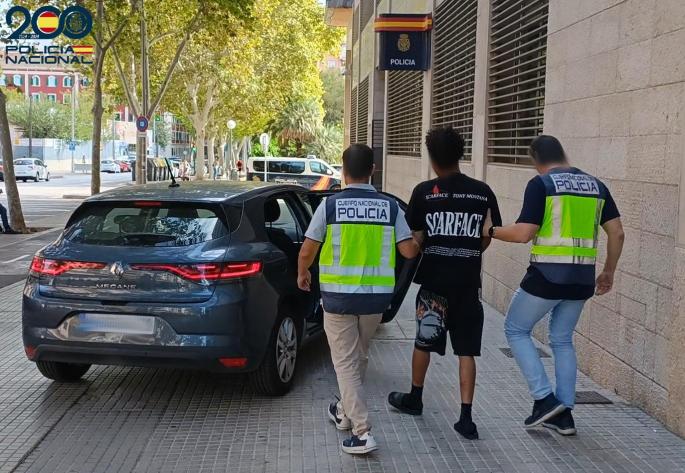 Detenido el líder de 'Los Trinitarios baby' de Mallorca y dos lugartenientes por apuñalar a un menor