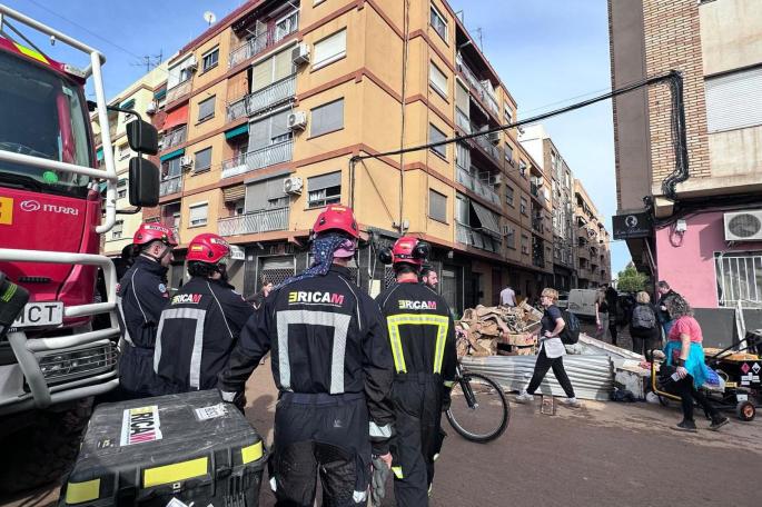 Los equipos de rescate de la Comunidad de Madrid trabajan ya en Valencia