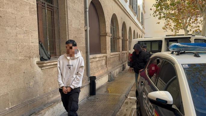 Detenido un joven en Palma por cortarle el cuello a otro con una botella rota tras una discusión