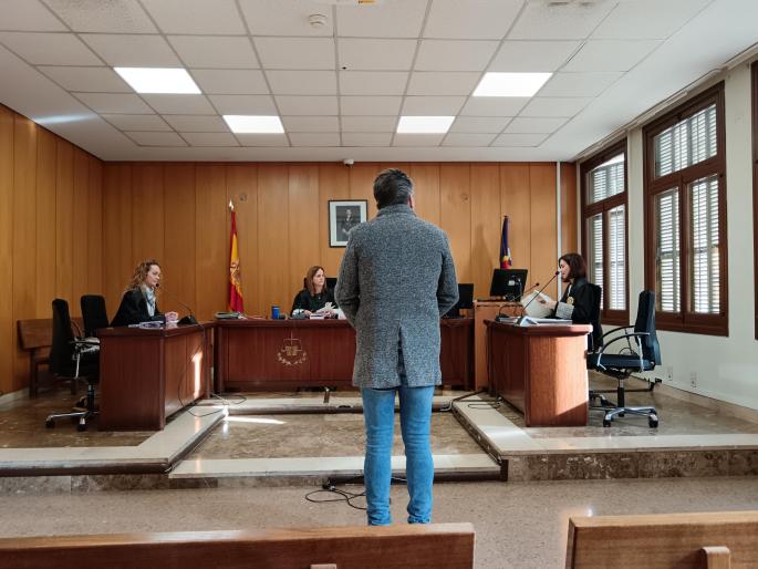 Condenado en Palma un comercial de cocinas por quedarse con una docena de electrodomésticos