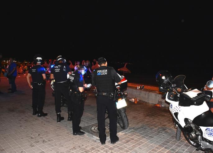 Detenidos por asaltar un chalet y atar en la cama al inquilino en Palma