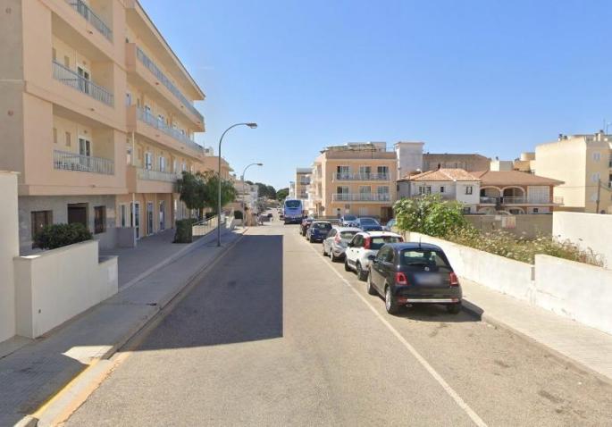 Agresión al conductor de un minibús por pararse «dos minutos» a descargar pasajeros en un hotel de Cala Rajada