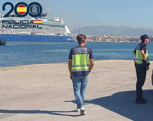 Ingresan en prisión dos patrones de una patera llegada a Mallorca «muy sobrepasada de peso»