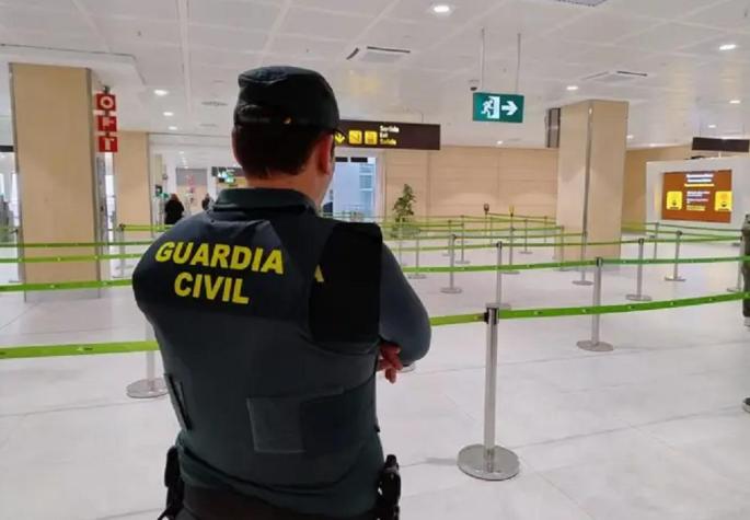 Detenido un turista británico por robar perfumes valorados en más de 1.000 euros en el aeropuerto de Palma
