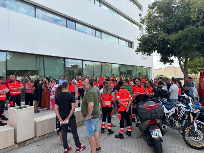 Homenaje al técnico del 061 que falleció en un accidente de moto en Palma