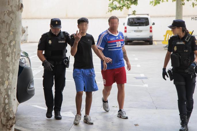 Detenido un joven en Son Gotleu por intentar matar con un machete a otro por una deuda
