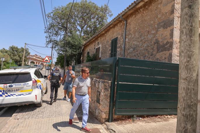 «Aunque vivíamos puerta con puerta, nunca habíamos interactuado», ha comentado en la mañana de este martes el vecino que vivía j