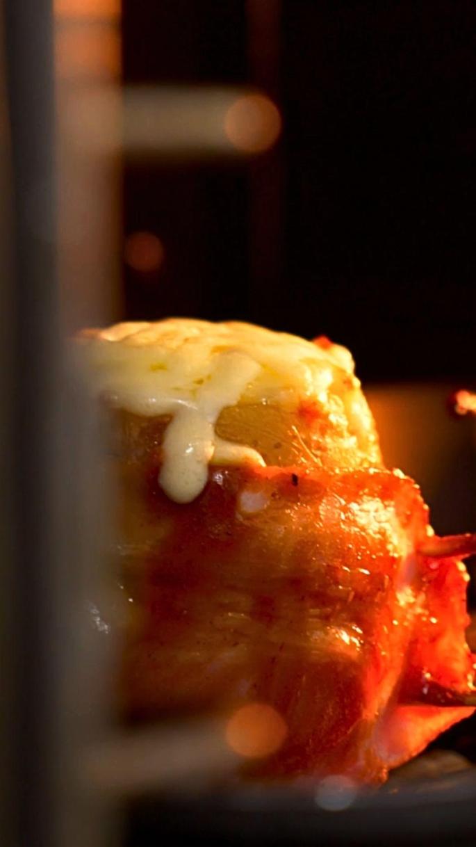 receta patatas volcano envueltas bacon rellenas queso